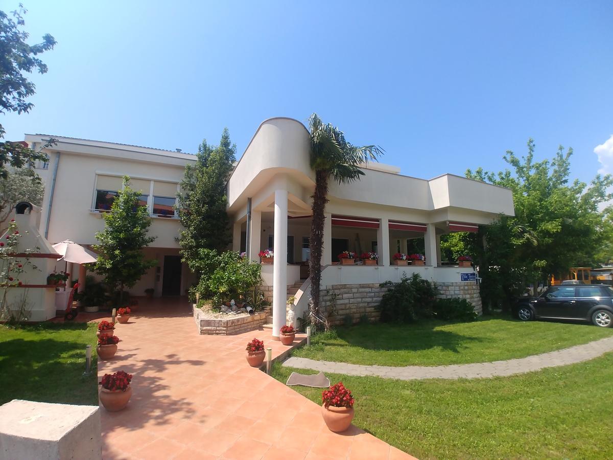 Villa Fontana Sukosan Ngoại thất bức ảnh