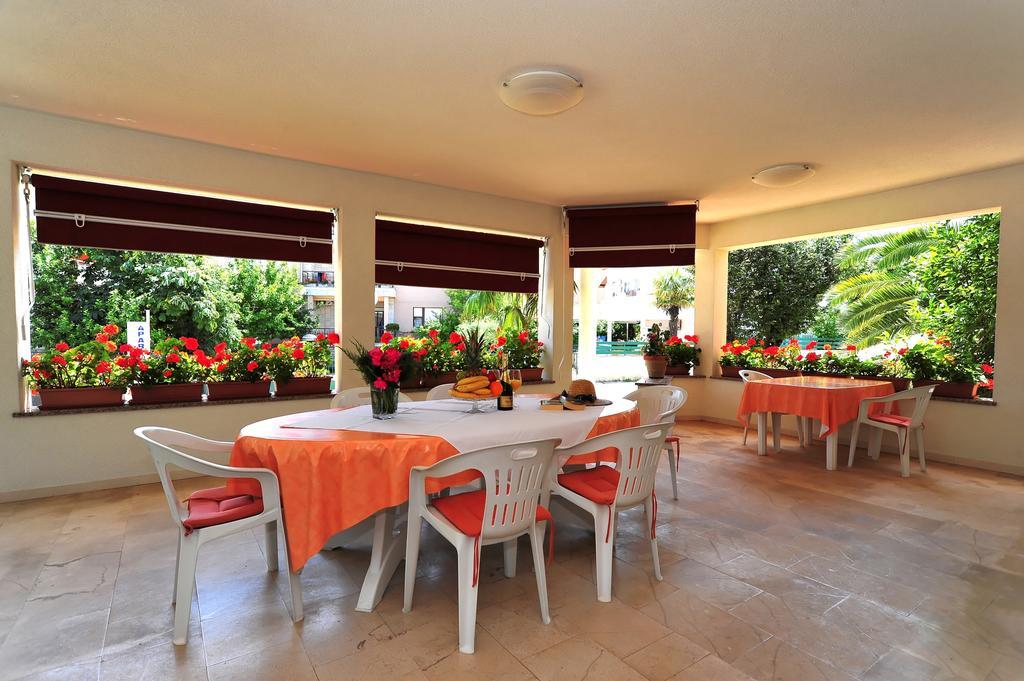 Villa Fontana Sukosan Ngoại thất bức ảnh