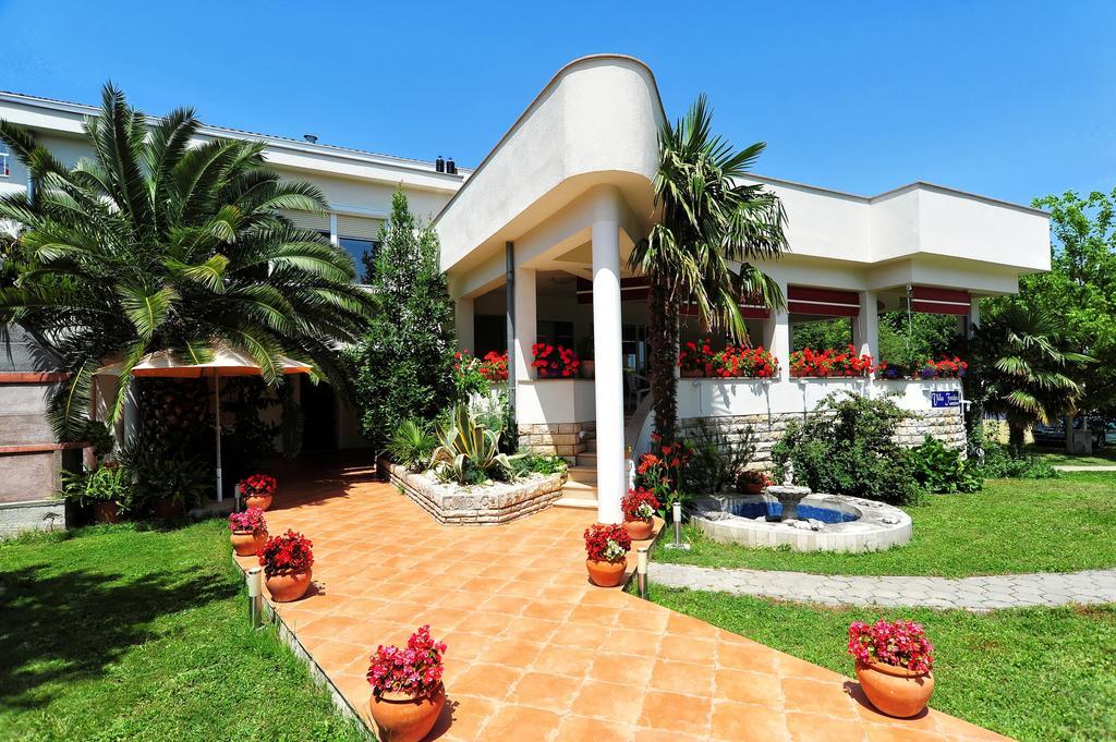 Villa Fontana Sukosan Ngoại thất bức ảnh